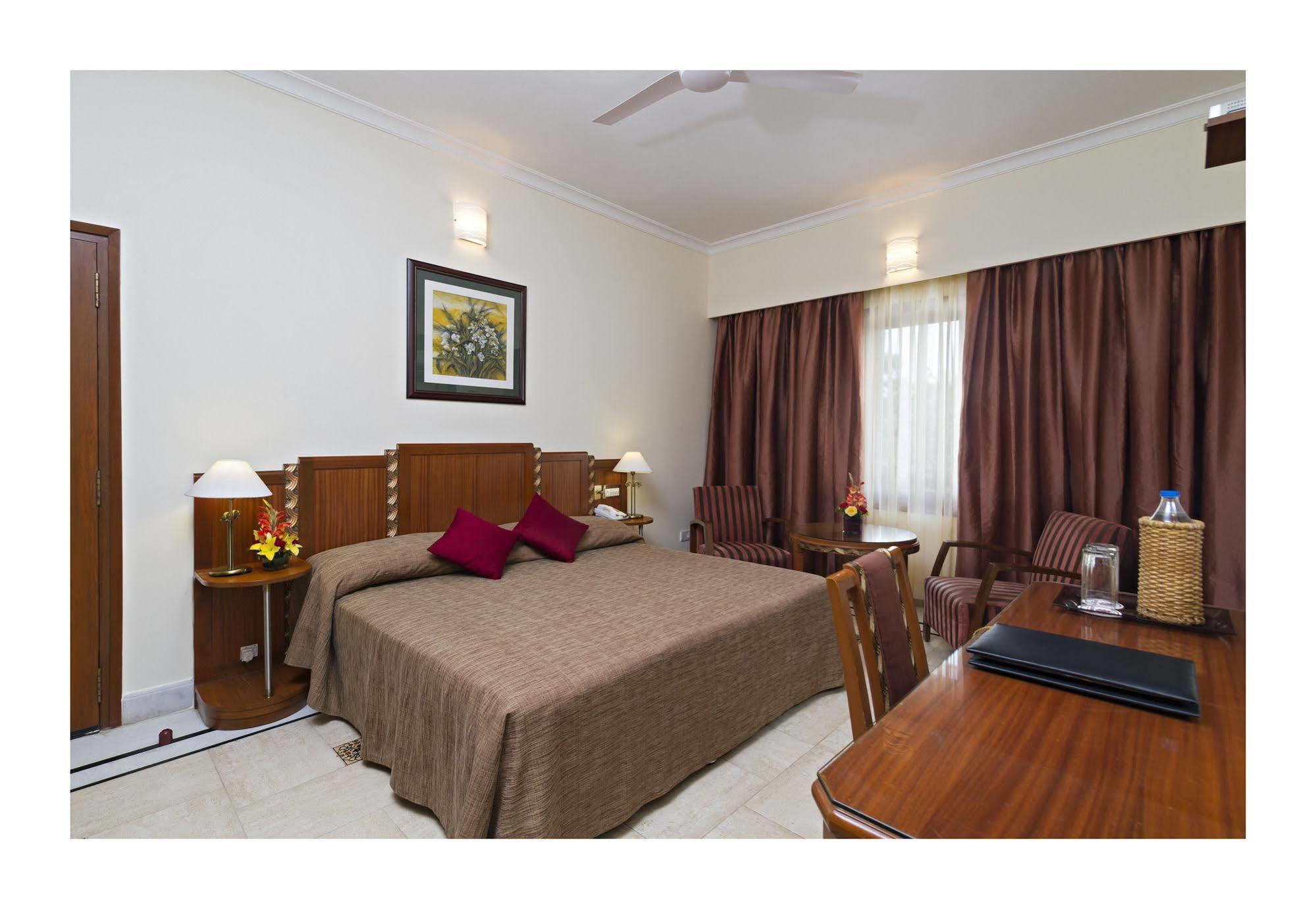 Jehan Numa Palace Hotel Bhopal Ngoại thất bức ảnh