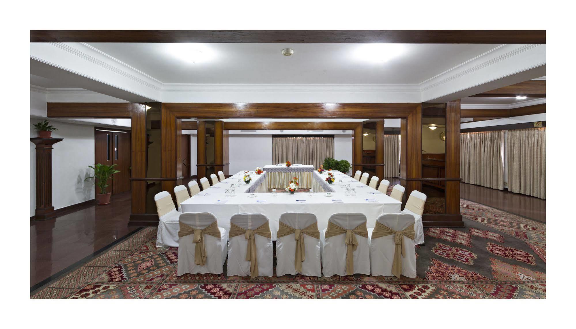Jehan Numa Palace Hotel Bhopal Ngoại thất bức ảnh